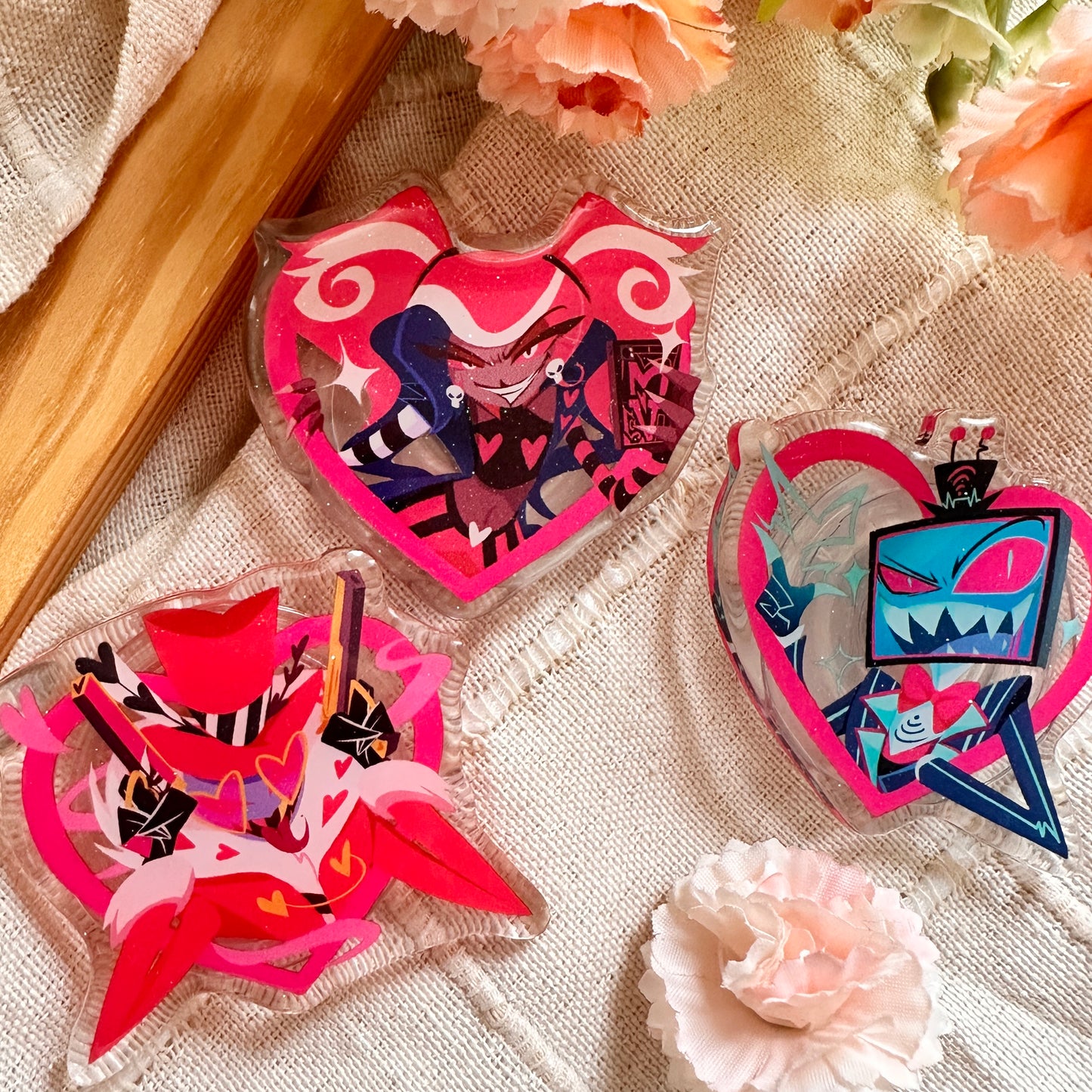 (PRE-ORDER) Hazbin Hotel acrylics , Carabiners and Phone grips