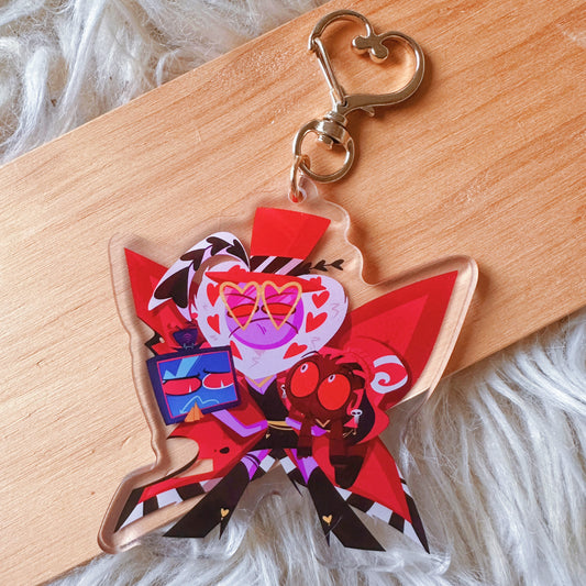 (PREORDER) Vees - "WE'RE LEAVING!" charm