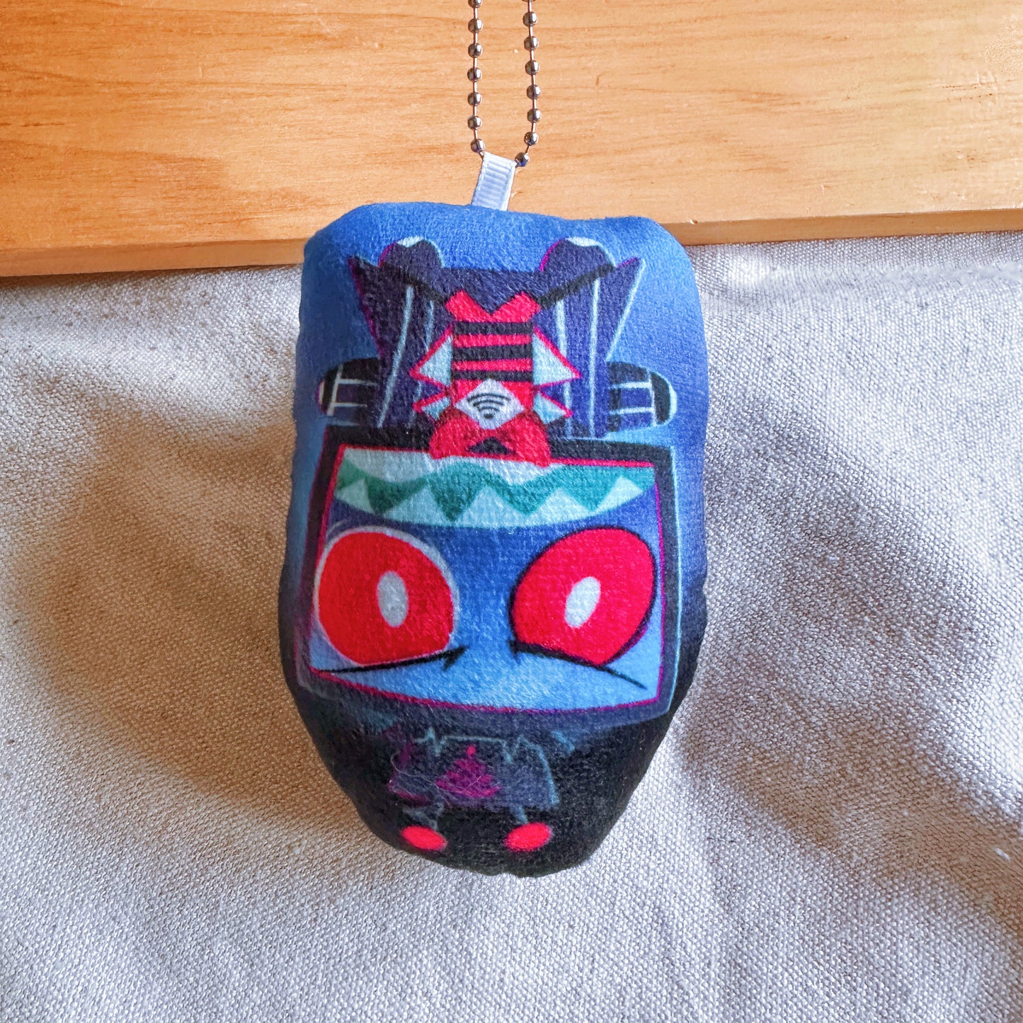 (DEFECT) Snagged Vox Squeaky Plushie Keychain
